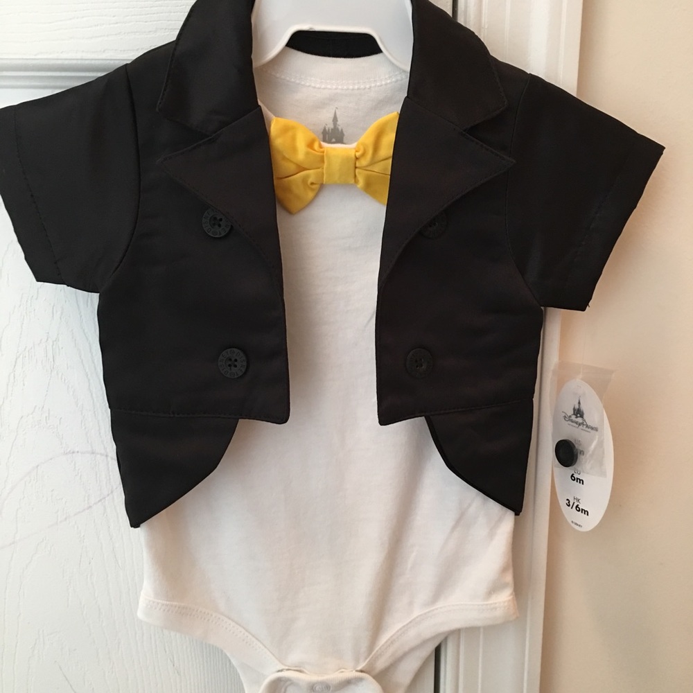 New baby 12-18 mo Mickey Mouse costume Halloween.